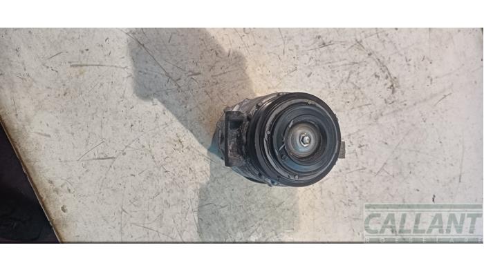 Gebrauchte Klimapumpe Landrover Range Rover Velar (LY) 2.0 16V P250 AWD Preis € 356,95 Mit Mehrwertsteuer angeboten von Garage Callant