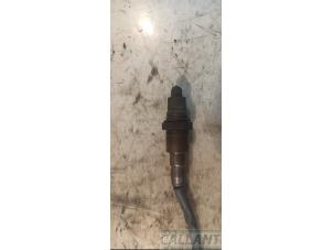 Lambda probe from a Land Rover Range Rover Velar (LY) 2.0 16V P250 AWD 2021