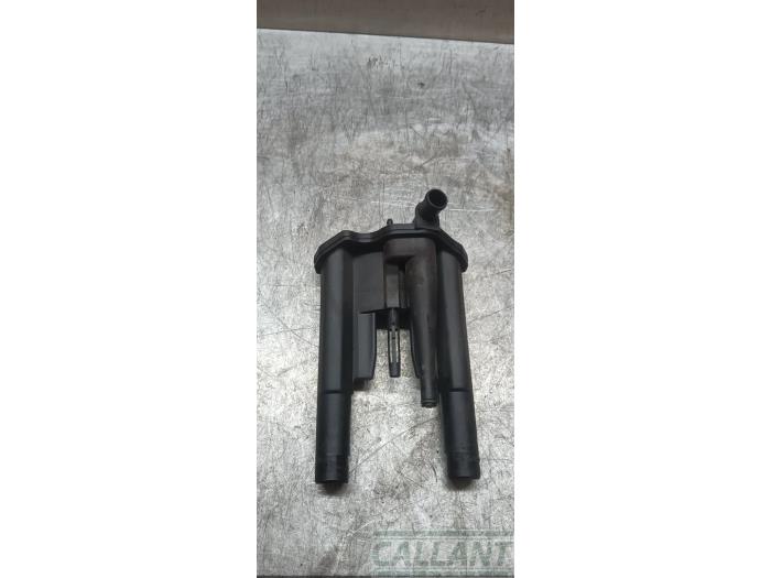 Usagé Ventilation carter Landrover Discovery IV (LAS) 3.0 SD V6 24V Prix € 30,25 Prix TTC proposé par Garage Callant