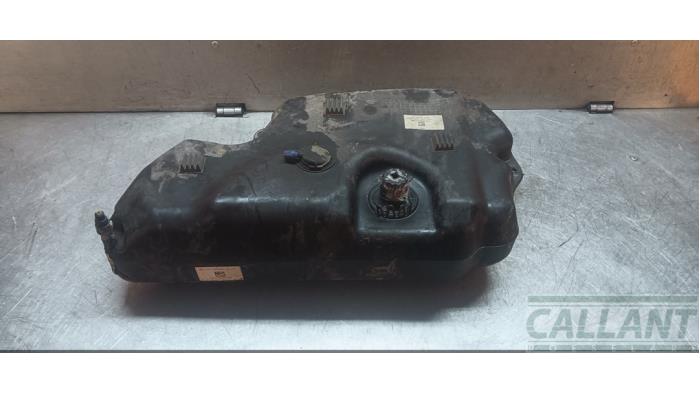 Gebrauchte Adblue Tank Jaguar XJ (X351) 3.0 D V6 24V Preis € 393,25 Mit Mehrwertsteuer angeboten von Garage Callant