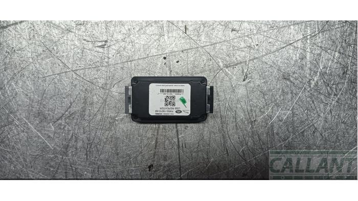 Begagnade USB-modul Jaguar XJ (X351) 3.0 D V6 24V Pris € 48,40 Inklusive moms erbjuds av Garage Callant