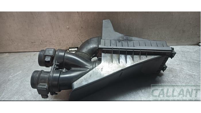 Gebrauchte Luftfiltergehäuse Jaguar S-type (X200) 2.7 D 24V Preis € 121,00 Mit Mehrwertsteuer angeboten von Garage Callant