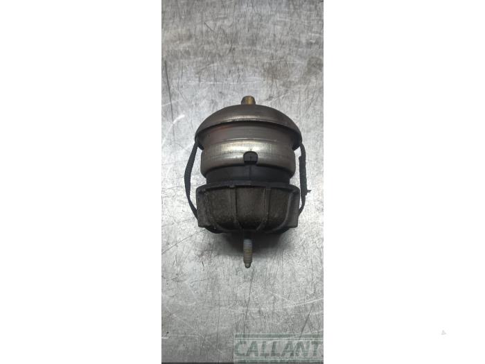 Used Engine mount Jaguar S-type (X200) 2.7 D 24V Price € 60,50 Inclusive VAT offered by Garage Callant