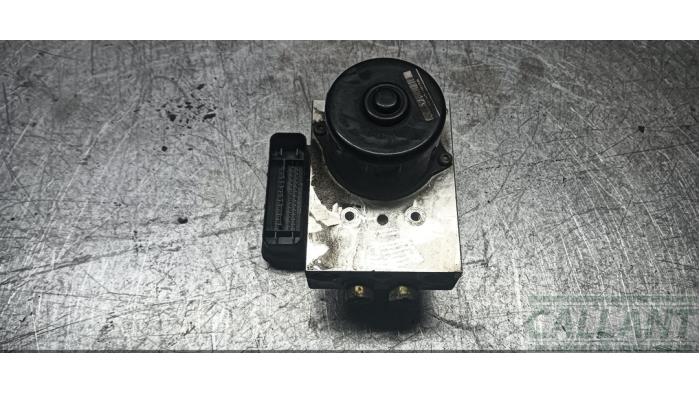 Usagé Bloc ABS Jaguar S-type (X200) 2.7 D 24V Prix € 242,00 Prix TTC proposé par Garage Callant