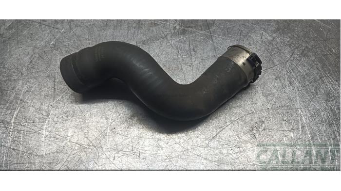 Gebrauchte Intercooler Schlauch Dacia Duster (HS) 1.5 dCi Preis € 24,20 Mit Mehrwertsteuer angeboten von Garage Callant