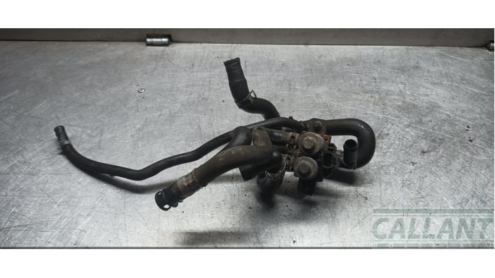 Begagnade Extra vattenpump Jaguar S-type (X200) 3.0 V6 24V Pris € 90,75 Inklusive moms erbjuds av Garage Callant