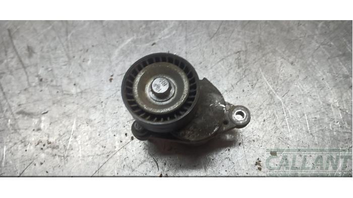 Usados Rodillo correa múltiple Citroen Berlingo 1.6 HDi 90 Precio € 30,25 IVA incluido ofrecido por Garage Callant