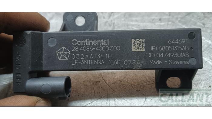 Używane Keyless Entry-Antena Jeep Renegade (BU) Cena € 12,10 Z VAT oferowane przez Garage Callant