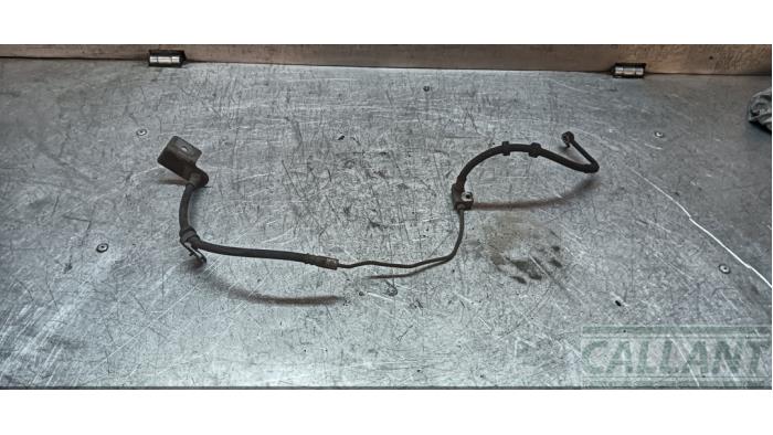 Begagnade Bromsslang Landrover Range Rover Sport (LW) 3.0 SDV6 Hybrid Pris € 36,30 Inklusive moms erbjuds av Garage Callant