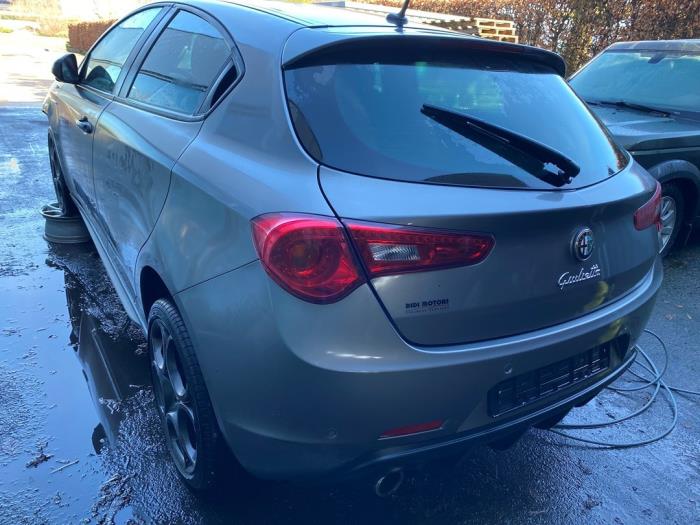Gebrauchte Heckklappe Alfa Romeo Giulietta (940) 1.6 JTDm 16V Preis € 363,00 Mit Mehrwertsteuer angeboten von Garage Callant