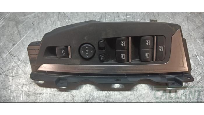 Usados Interruptor combinado de ventanillas BMW X4 (G02) xDrive 20d 2.0 TwinPower Turbo 16V Precio € 72,60 IVA incluido ofrecido por Garage Callant