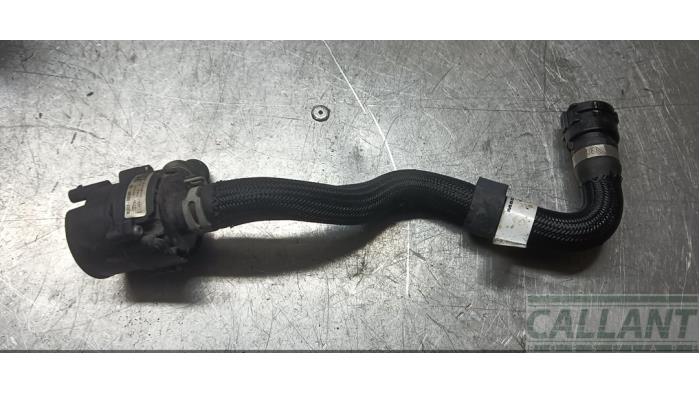 Begagnade Extra vattenpump Landrover Discovery Sport (LC) 2.0 eD4 150 16V Pris € 66,55 Inklusive moms erbjuds av Garage Callant