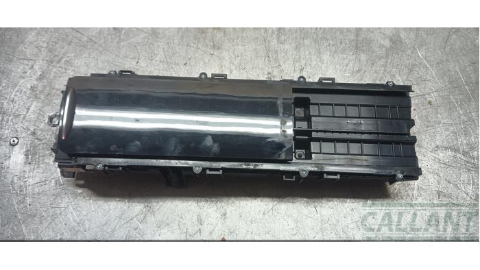 Gebrauchte Getränkehalter Landrover Range Rover Sport (LW) 3.0 TDV6 Preis € 60,50 Mit Mehrwertsteuer angeboten von Garage Callant