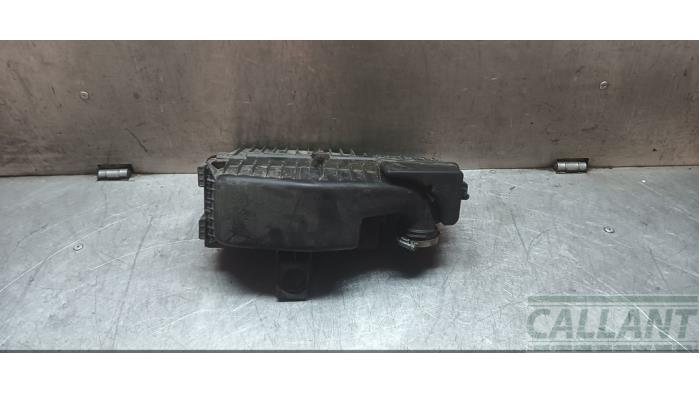 Begagnade Luftfilterhus Citroen C3 (SX/SW) 1.2 Vti 12V PureTech Pris € 30,25 Inklusive moms erbjuds av Garage Callant