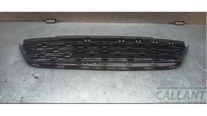 Używane Grill Citroen C3 (SX/SW) 1.2 Vti 12V PureTech Cena € 66,55 Z VAT oferowane przez Garage Callant