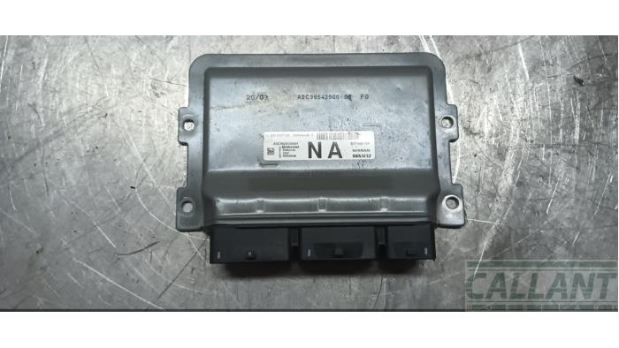 Used Engine management computer Dacia Logan II 0.9 TCE 12V Price € 151,25 Inclusive VAT offered by Garage Callant