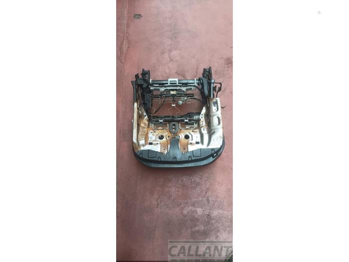 Begagnade Sätesram Landrover Range Rover V (LK) 3.0 V6 P510e Pris på förfrågan erbjuds av Garage Callant