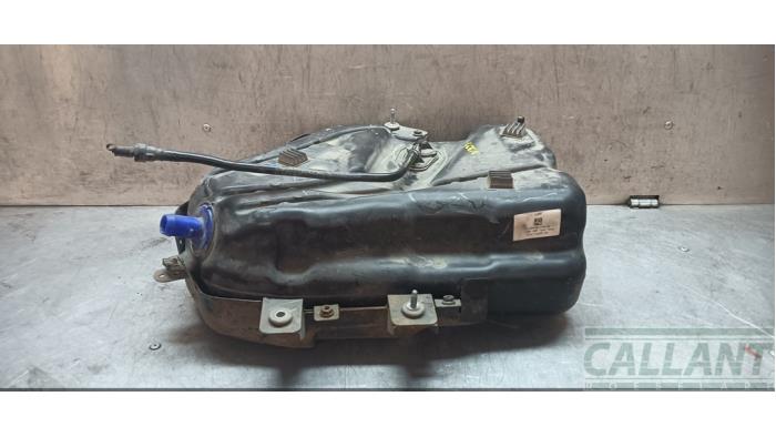 Gebrauchte Adblue Tank Landrover Discovery V (LR) 3.0 Td6 24V Preis € 423,50 Mit Mehrwertsteuer angeboten von Garage Callant