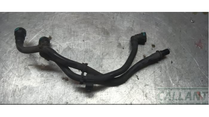 Begagnade Vattenrör Landrover Range Rover Sport (LW) 3.0 SDV6 Hybrid Pris € 36,30 Inklusive moms erbjuds av Garage Callant