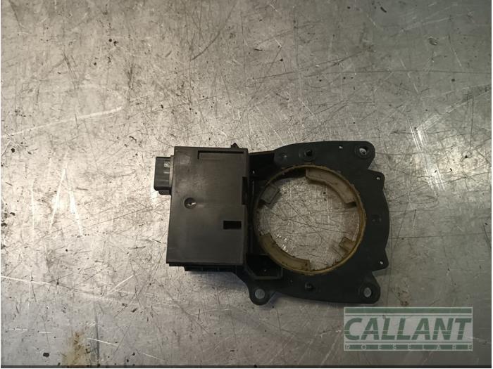 Begagnade Styrvinkelsensor Landrover Discovery III (LAA/TAA) 2.7 TD V6 Pris € 151,25 Inklusive moms erbjuds av Garage Callant