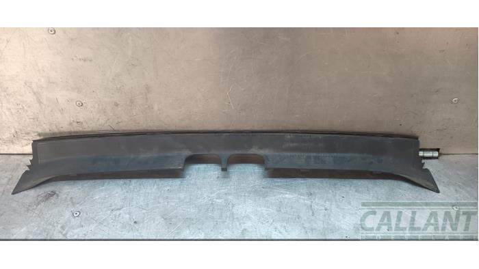Używane Rózne elementy plastikowe Landrover Range Rover Sport (LW) 3.0 SDV6 Hybrid Cena € 60,50 Z VAT oferowane przez Garage Callant