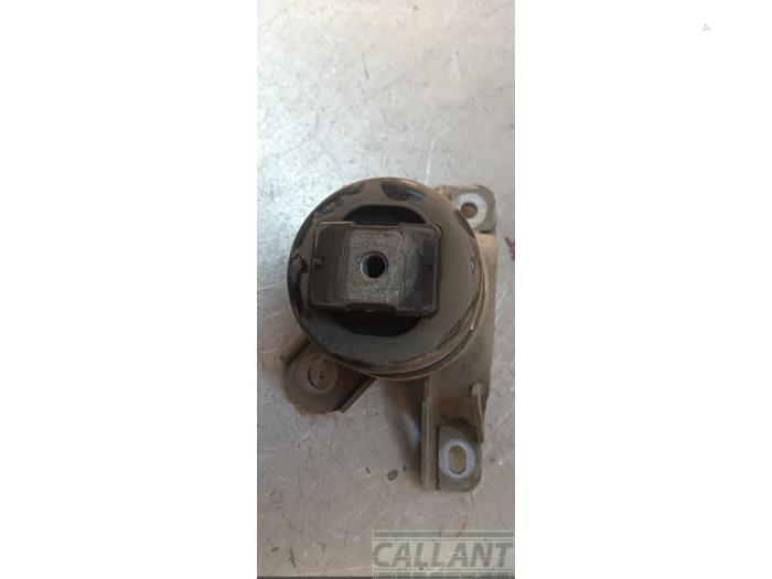 Usagé Support moteur Landrover Discovery Sport (LC) 2.2 sd4 16V Prix € 30,25 Prix TTC proposé par Garage Callant