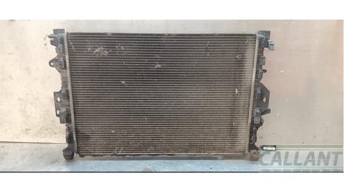 Used Radiator Landrover Discovery Sport (LC) 2.2 sd4 16V Price € 90,75 Inclusive VAT offered by Garage Callant