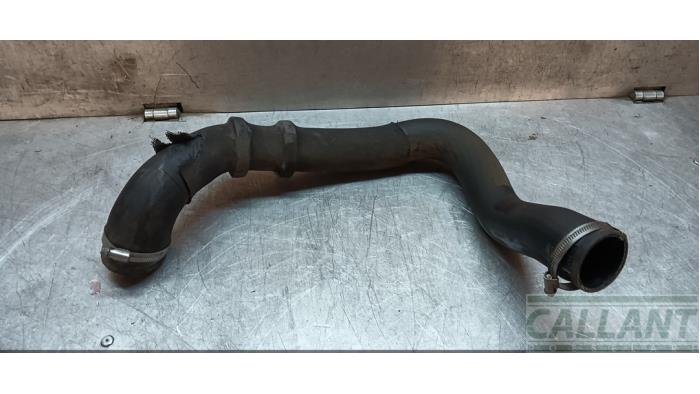 Gebrauchte Intercooler Schlauch Landrover Discovery Sport (LC) 2.2 sd4 16V Preis € 60,50 Mit Mehrwertsteuer angeboten von Garage Callant