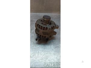 Dynamo van een Land Rover Discovery Sport (LC) 2.2 sd4 16V 2015