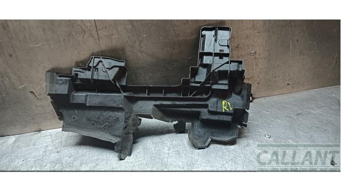 Begagnade Lufttratt Opel Corsa F (UB/UH/UP) 1.2 12V 75 Pris € 24,20 Inklusive moms erbjuds av Garage Callant