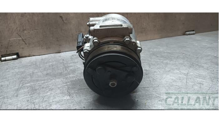Klimapumpe van een Opel Corsa F (UB/UH/UP) 1.2 12V 75 2020