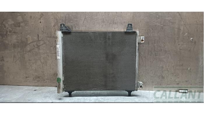 Usagé Condensateur clim Opel Corsa F (UB/UH/UP) 1.2 12V 75 Prix € 102,85 Prix TTC proposé par Garage Callant