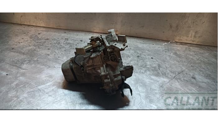 Getriebe van een Opel Corsa F (UB/UH/UP) 1.2 12V 75 2020