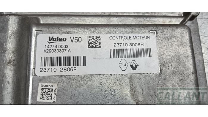 Engine management computer from a Dacia Sandero II 0.9 TCE 12V 2014