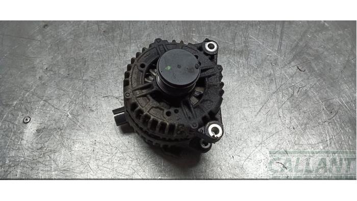 Begagnade Dynamo Landrover Freelander II 2.2 tD4 16V Pris € 90,75 Inklusive moms erbjuds av Garage Callant