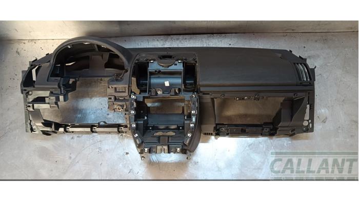 Usados Salpicadero Landrover Freelander II 2.2 tD4 16V Precio € 242,00 IVA incluido ofrecido por Garage Callant