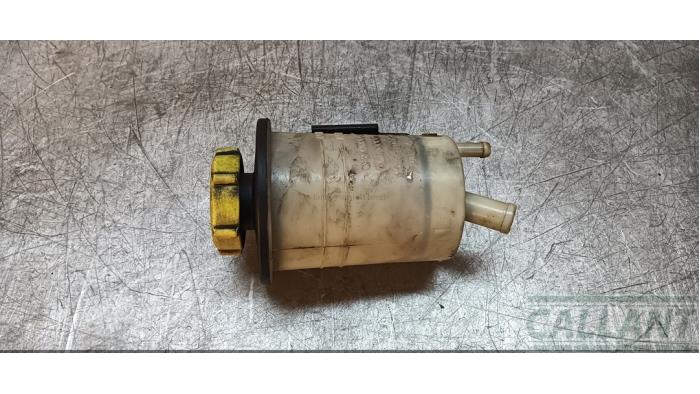 Begagnade Styrservotank Landrover Range Rover Sport (LS) 3.0 S TDV6 Pris € 18,15 Inklusive moms erbjuds av Garage Callant