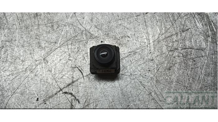 Begagnade Backkamera Landrover Range Rover Evoque (LVJ/LVS) 2.0 D 150 16V Pris € 181,50 Inklusive moms erbjuds av Garage Callant
