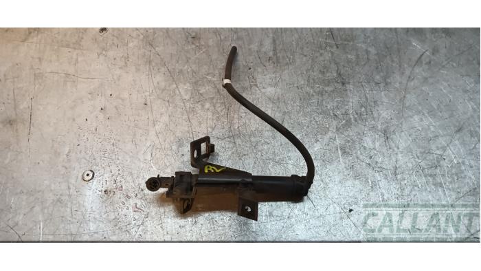 Używane Spryskiwacz reflektorów Landrover Range Rover Evoque (LVJ/LVS) 2.0 D 150 16V Cena € 30,25 Z VAT oferowane przez Garage Callant