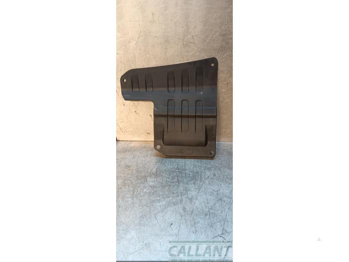 Begagnade Batterilock Landrover Range Rover Evoque (LVJ/LVS) 2.0 D 150 16V Pris € 30,25 Inklusive moms erbjuds av Garage Callant