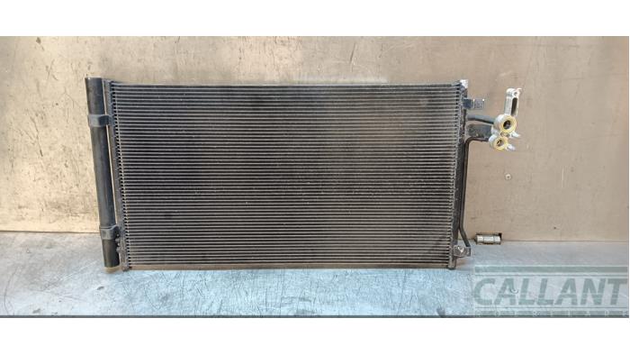 Begagnade Kondensor, luftkonditionering Landrover Range Rover Evoque (LVJ/LVS) 2.0 D 150 16V Pris € 90,75 Inklusive moms erbjuds av Garage Callant