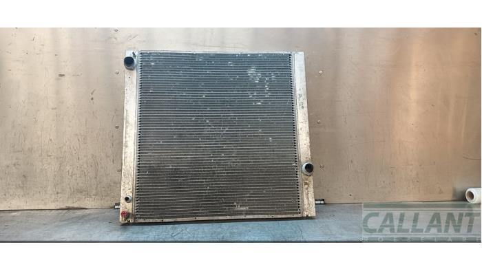 Usagé Radiateur Landrover Range Rover III (LM) 4.4 V8 32V Prix € 90,75 Prix TTC proposé par Garage Callant