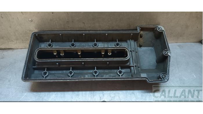 Ventildeckel van een Land Rover Range Rover III (LM) 4.4 V8 32V 2003