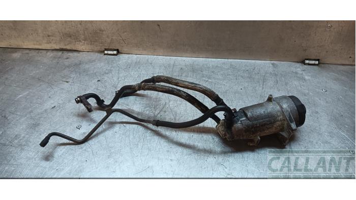 Gebrauchte Ölfiltergehäuse Landrover Range Rover III (LM) 4.4 V8 32V Preis € 60,50 Mit Mehrwertsteuer angeboten von Garage Callant