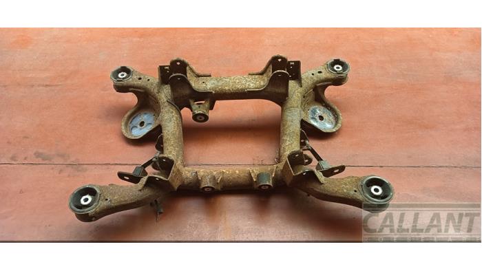 Used Subframe Landrover Range Rover III (LM) 4.4 V8 32V Price € 484,00 Inclusive VAT offered by Garage Callant