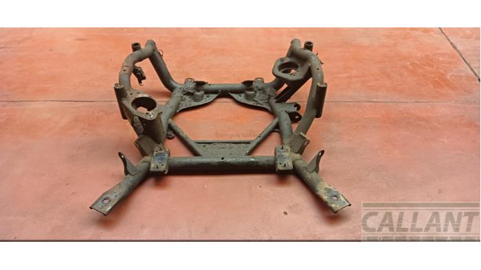 Used Subframe Landrover Range Rover III (LM) 4.4 V8 32V Price € 605,00 Inclusive VAT offered by Garage Callant