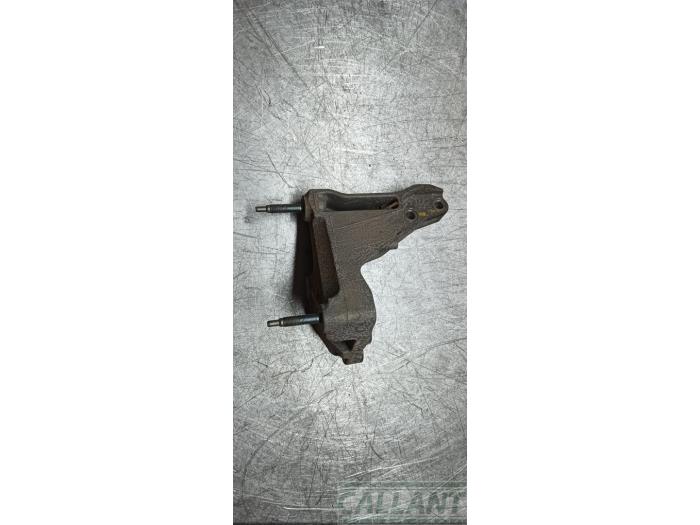 Usagé Support moteur Suzuki SX4 S-Cross (JY) 1.6 16V Prix € 30,25 Prix TTC proposé par Garage Callant