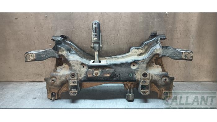 Subframe from a Suzuki SX4 S-Cross (JY) 1.6 16V 2015
