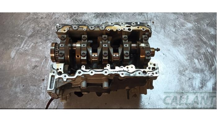 Used Engine crankcase Landrover Range Rover Velar (LY) 2.0 16V P250 AWD Price € 2.722,50 Inclusive VAT offered by Garage Callant