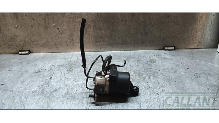 Begagnade ABS-pump Landrover Range Rover III (LM) 4.4 V8 32V Pris € 151,25 Inklusive moms erbjuds av Garage Callant